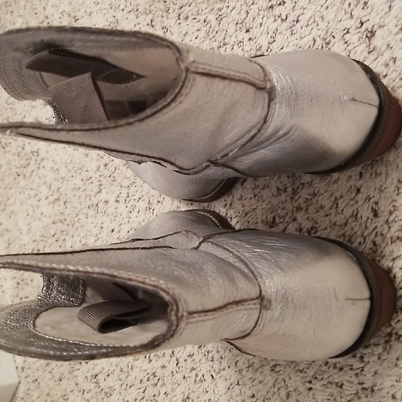 Nicole boots ,size 8 - Picture 4 of 6